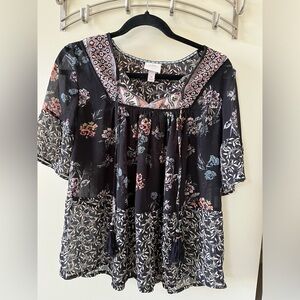 Knox Rose top size medium